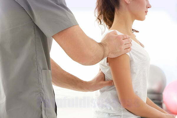 Chiropractor for Shoulder Pain